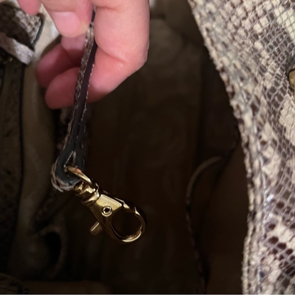 Micheal Kors, Gorgeous Snake skin look - Picture 7 of 14